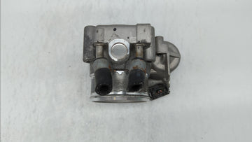 2017 Hyundai Santa Fe Throttle Body P/N:35100-2G610 Fits Fits 2015 2016 2018 2019 OEM Used Auto Parts
