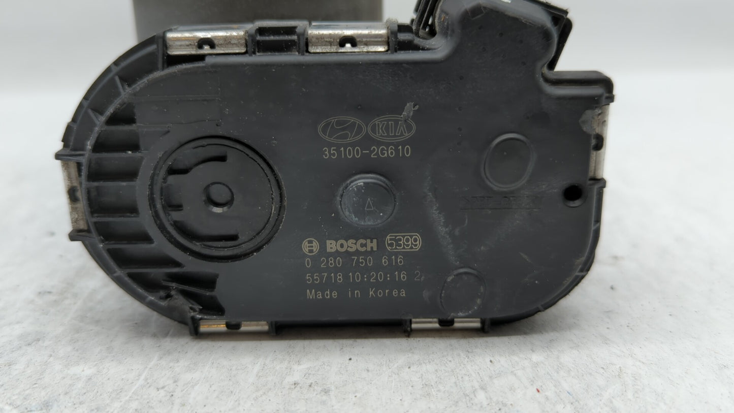 2017 Hyundai Santa Fe Throttle Body P/N:35100-2G610 Fits Fits 2015 2016 2018 2019 OEM Used Auto Parts - Oemusedautoparts1.co