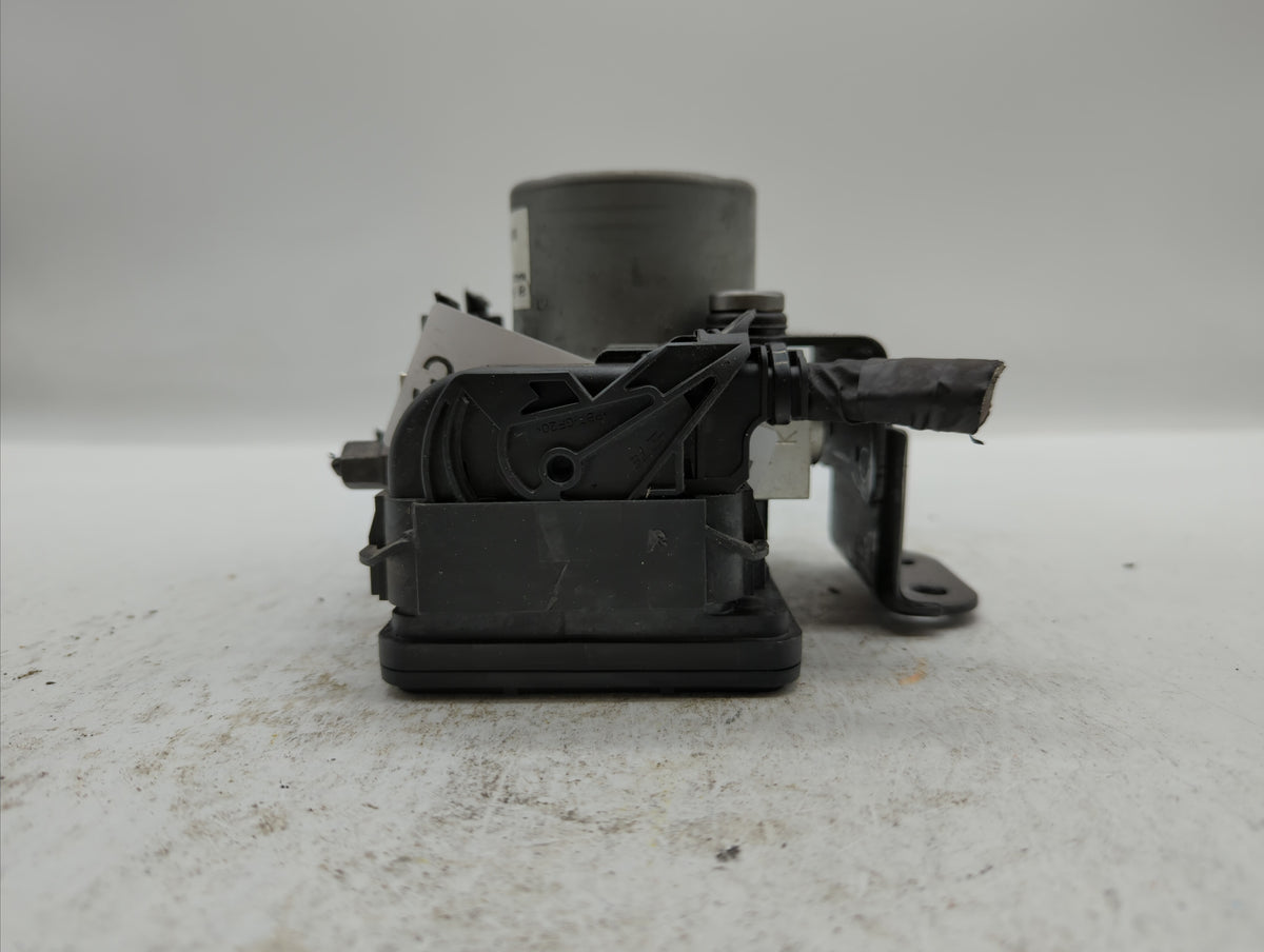 2017-2018 Hyundai Santa Fe Anti-Lock Brake ABS Pump Module Actuator OEM P/N:58920-4Z300 Fits Fits 2017 2018 OEM Used Auto Pa
