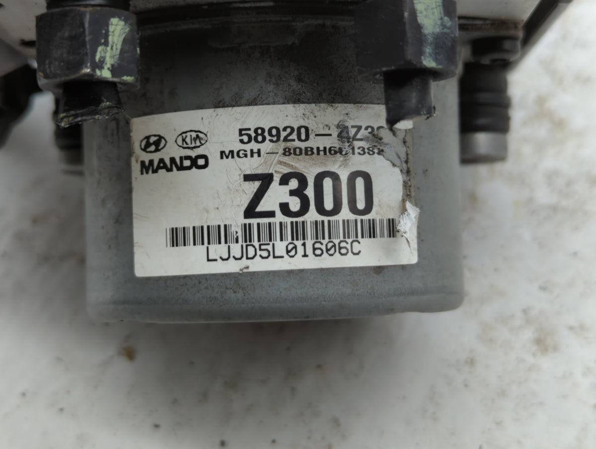 2017-2018 Hyundai Santa Fe Anti-Lock Brake ABS Pump Module Actuator OEM P/N:58920-4Z300 Fits Fits 2017 2018 OEM Used Auto Pa