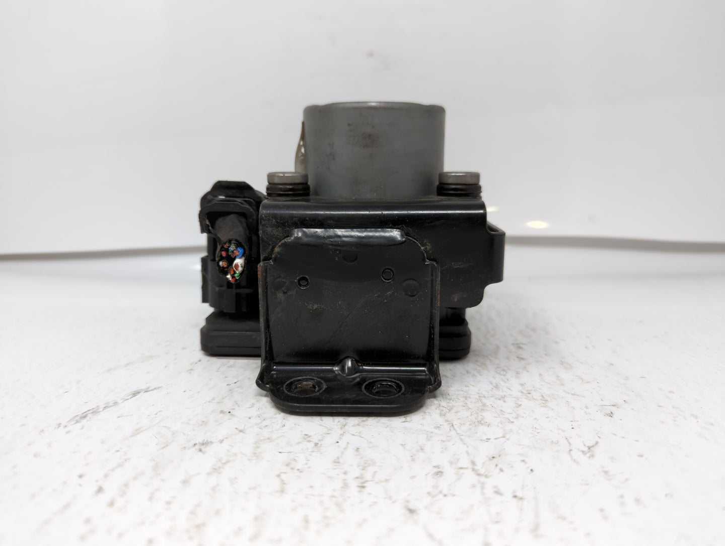 2017-2018 Hyundai Santa Fe ABS Pump Control Module Replacement P/N:58920-B8AC0 Fits Fits 2017 2018 OEM Used Auto Parts - Oem