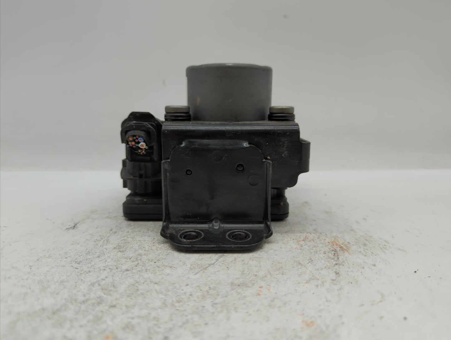2017-2018 Hyundai Santa Fe ABS Pump Control Module Replacement P/N:58920-B8AC0 Fits Fits 2017 2018 OEM Used Auto Parts - Oem