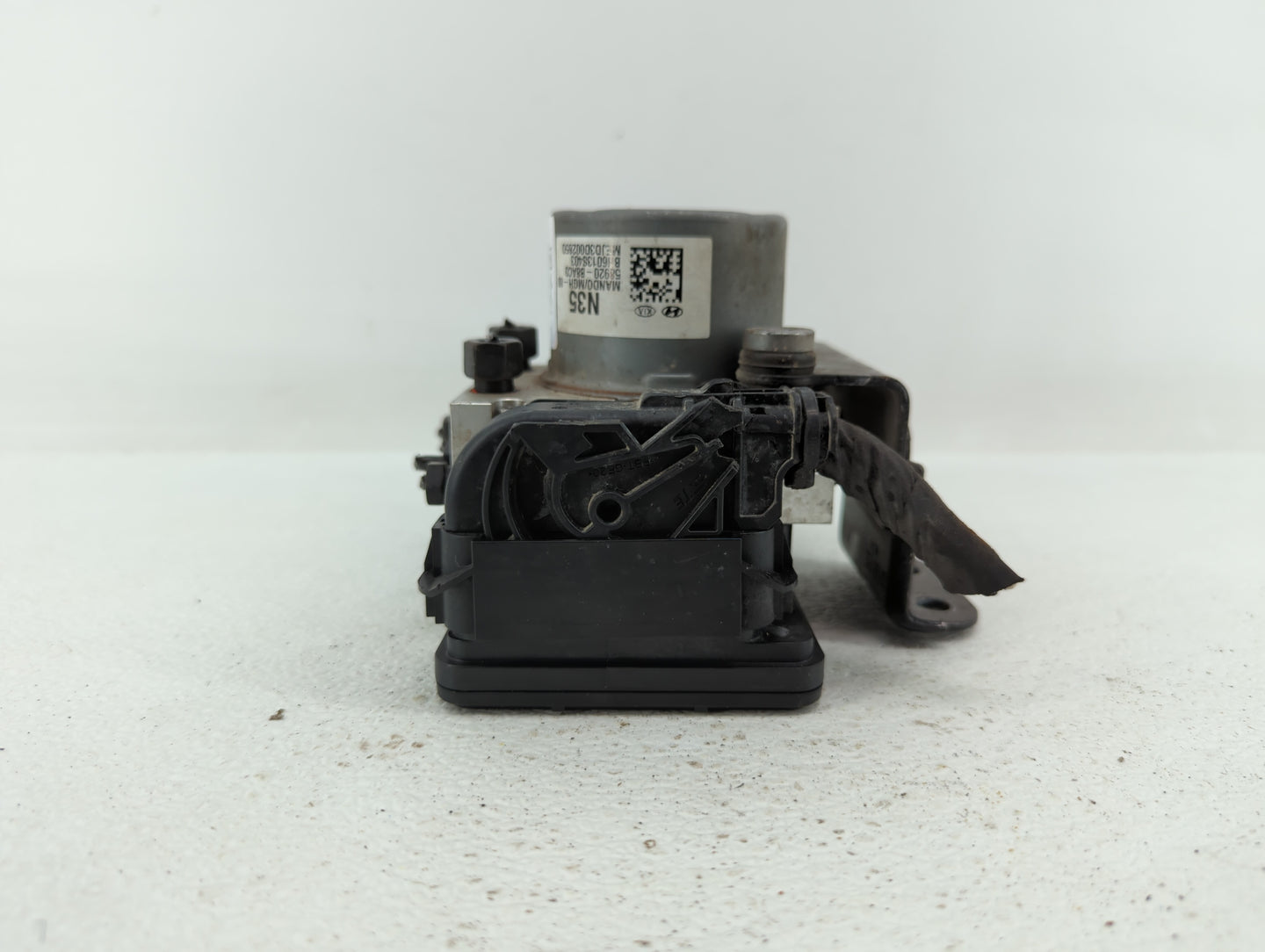 2017-2018 Hyundai Santa Fe ABS Pump Control Module Replacement P/N:58920-B8AC0 Fits Fits 2017 2018 OEM Used Auto Parts - Oem