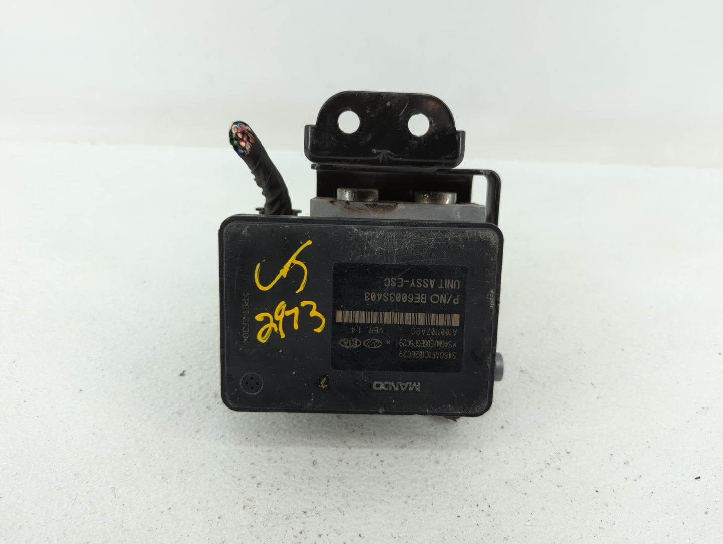 2017-2018 Hyundai Santa Fe ABS Pump Control Module Replacement P/N:58920-B8AC0 Fits Fits 2017 2018 OEM Used Auto Parts - Oem