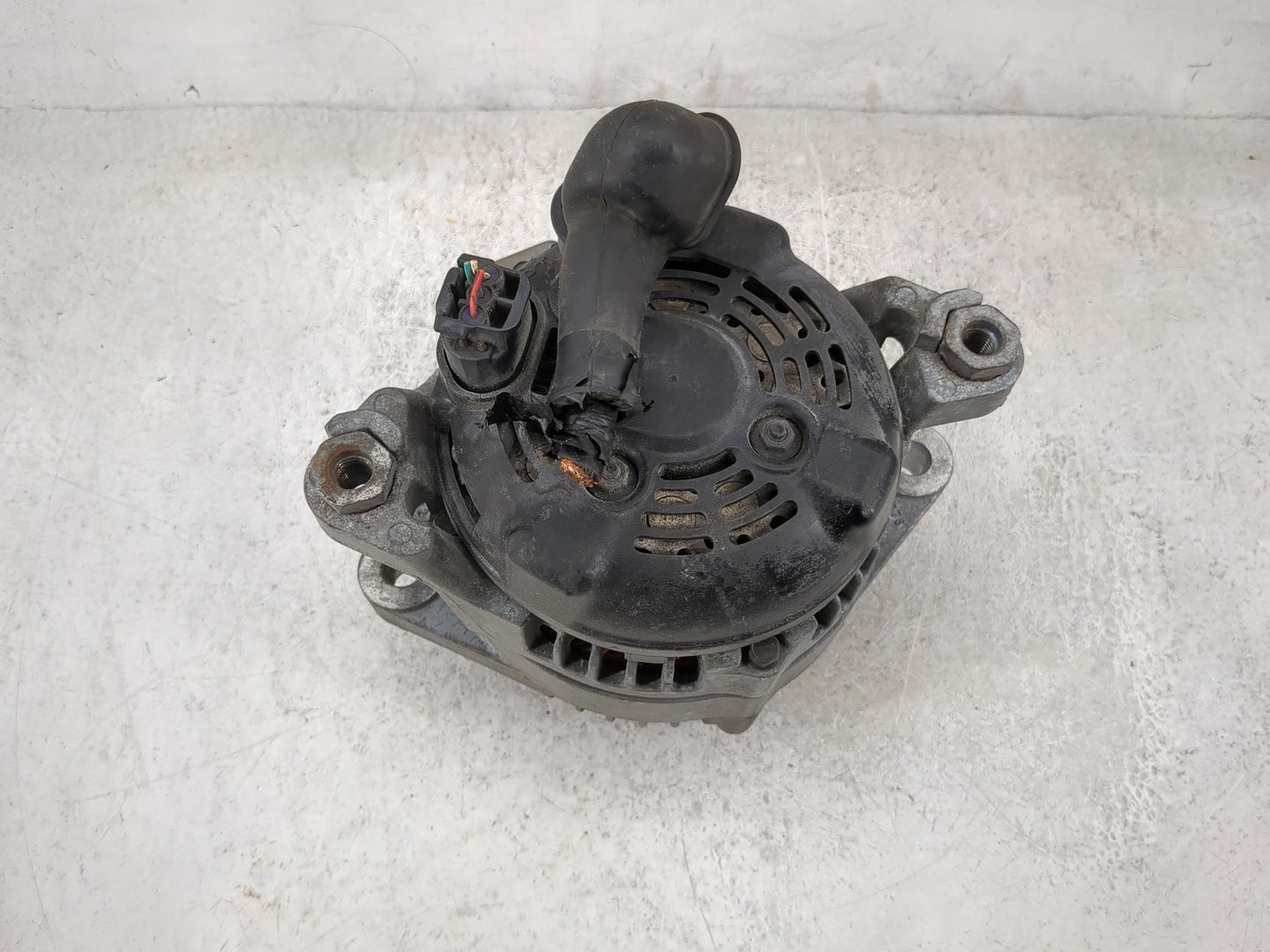 2019-2020 Hyundai Santa Fe Alternator Replacement Generator Charging Assembly Engine OEM P/N:37300-2G061 TN104211-8790 Fits 
