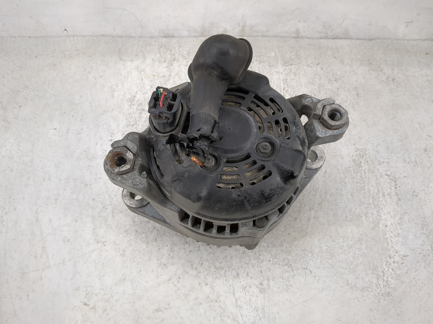 2019-2020 Hyundai Santa Fe Alternator Replacement Generator Charging Assembly Engine OEM P/N:37300-2G061 TN104211-8790 Fits 