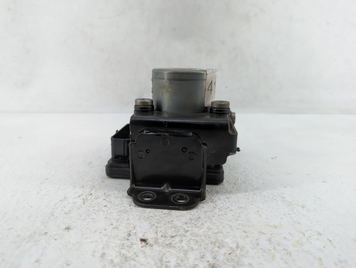 2017-2018 Hyundai Santa Fe ABS Pump Control Module Replacement P/N:58920-B8AC0 Fits Fits 2017 2018 OEM Used Auto Parts - Oem