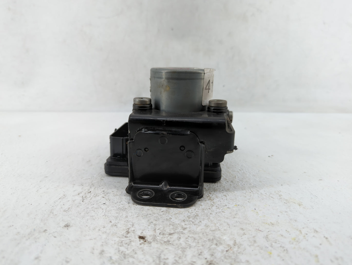2017-2018 Hyundai Santa Fe ABS Pump Control Module Replacement P/N:58920-B8AC0 Fits Fits 2017 2018 OEM Used Auto Parts - Oem