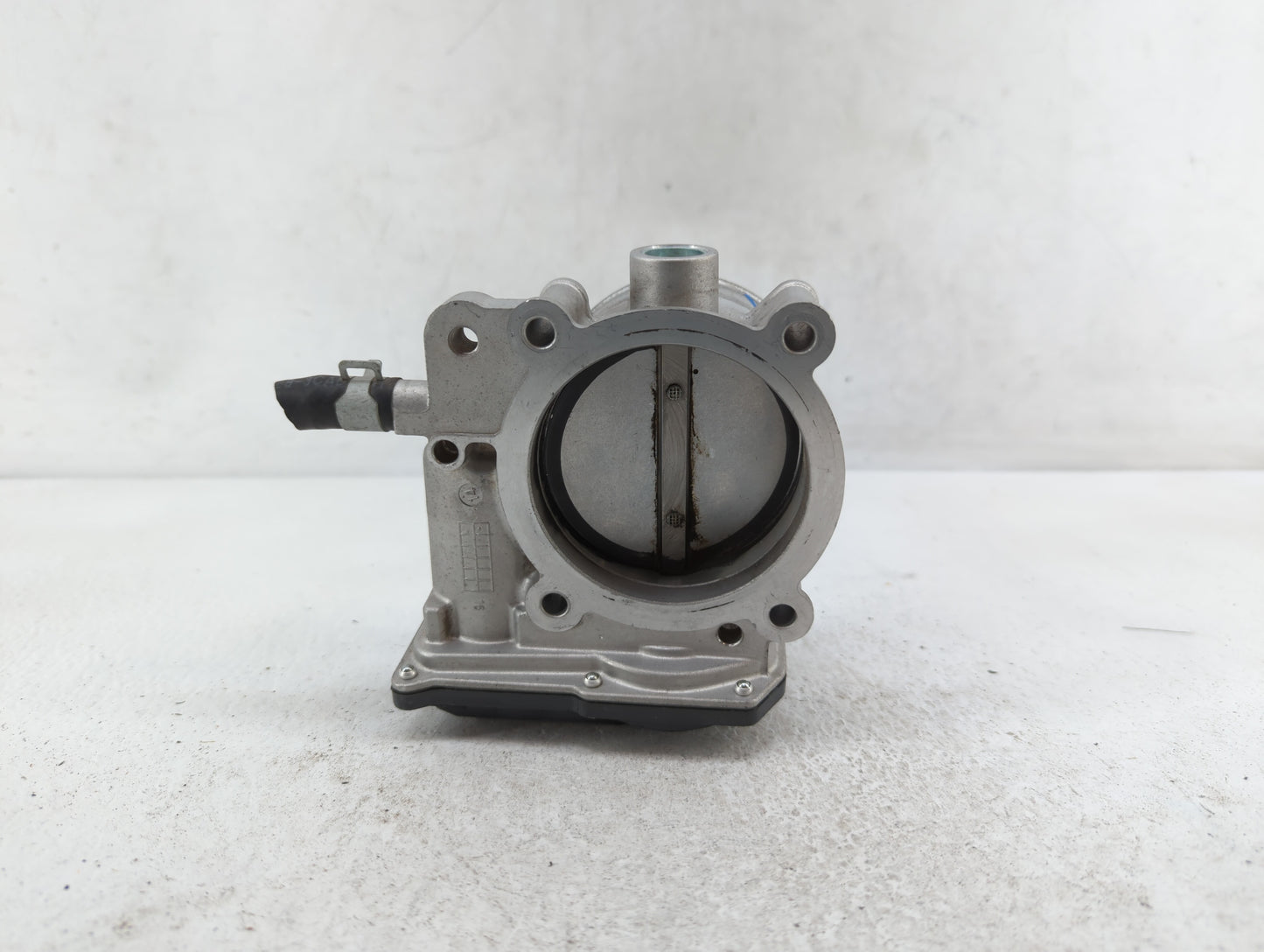 2013-2018 Hyundai Santa Fe Throttle Body P/N:35100-3CAA0 Fits Fits 2012 2013 2014 2015 2016 2017 2018 OEM Used Auto Parts - 