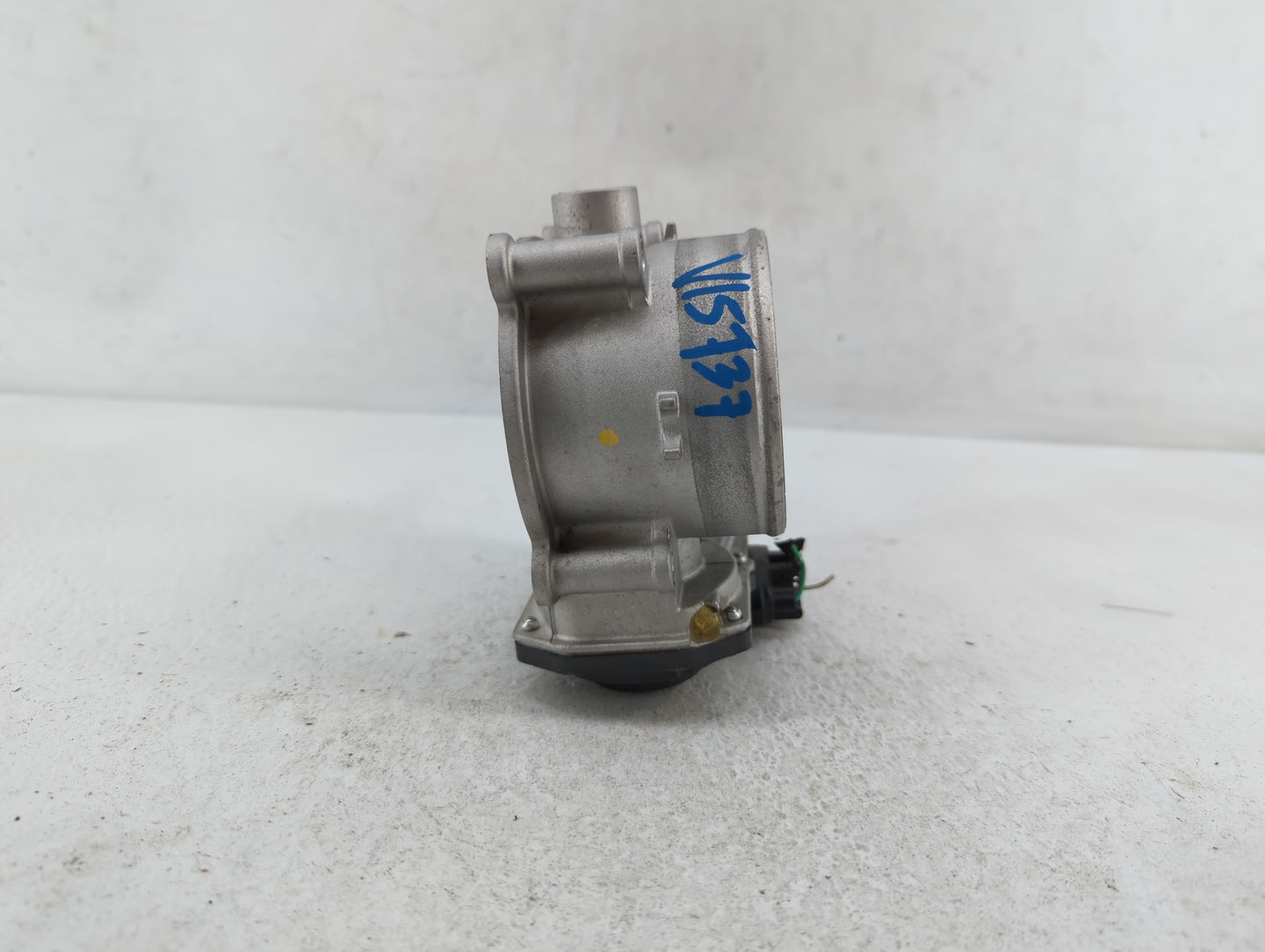 2013-2018 Hyundai Santa Fe Throttle Body P/N:35100-3CAA0 Fits Fits 2012 2013 2014 2015 2016 2017 2018 OEM Used Auto Parts - 