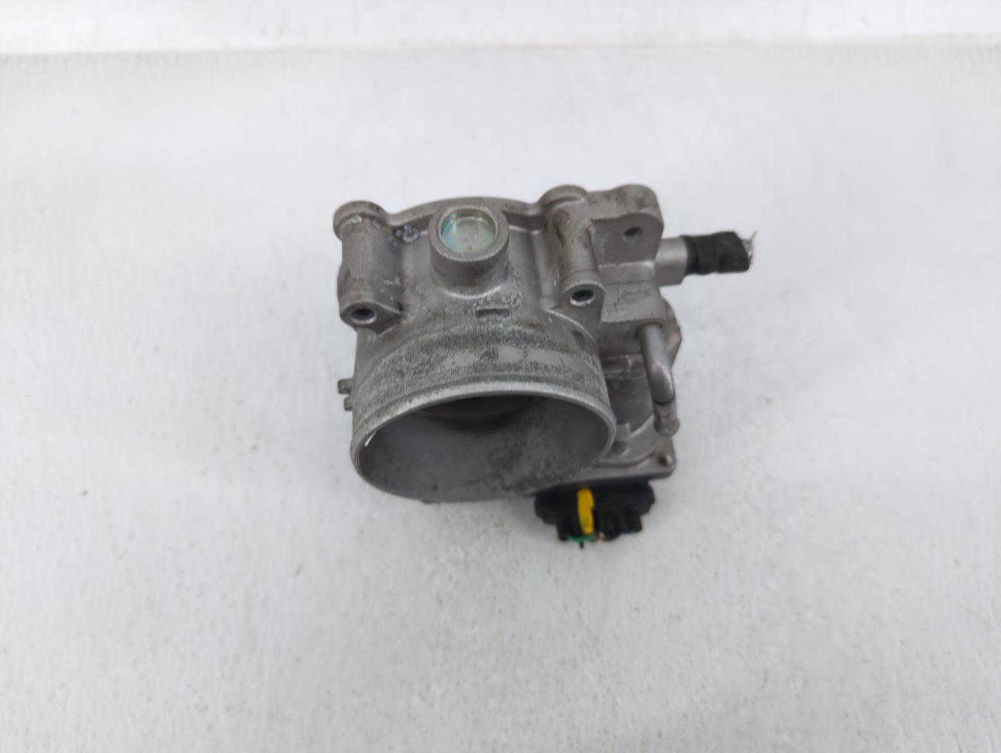 2013-2018 Hyundai Santa Fe Throttle Body P/N:35100-3CAA0 Fits Fits 2012 2013 2014 2015 2016 2017 2018 OEM Used Auto Parts - 