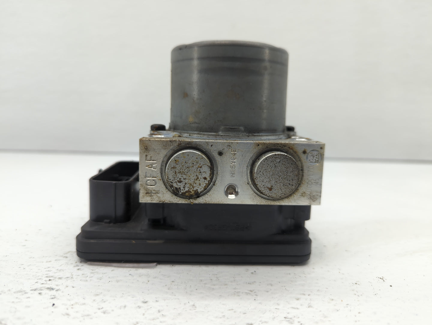 2017-2018 Hyundai Santa Fe ABS Pump Control Module Replacement P/N:58920-B8AC0 Fits Fits 2017 2018 OEM Used Auto Parts - Oem