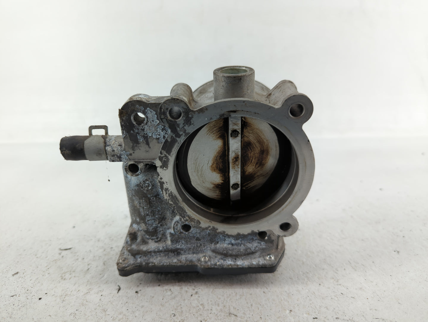 2013-2018 Hyundai Santa Fe Throttle Body P/N:35100-3CAA0 Fits Fits 2012 2013 2014 2015 2016 2017 2018 OEM Used Auto Parts - 