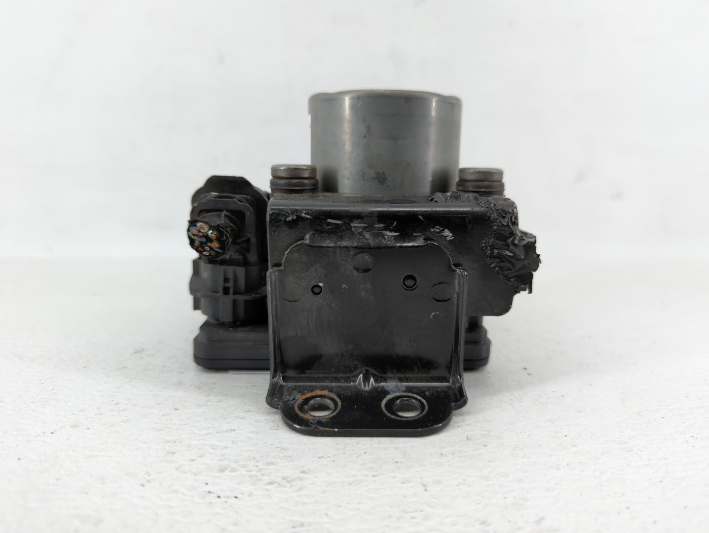 2017-2018 Hyundai Santa Fe ABS Pump Control Module Replacement P/N:58920-B8AC0 Fits Fits 2017 2018 OEM Used Auto Parts - Oem