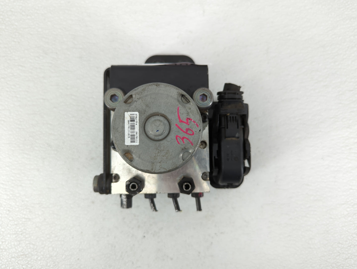 2017-2018 Hyundai Santa Fe ABS Pump Control Module Replacement P/N:58920-B8AC0 Fits Fits 2017 2018 OEM Used Auto Parts - Oem