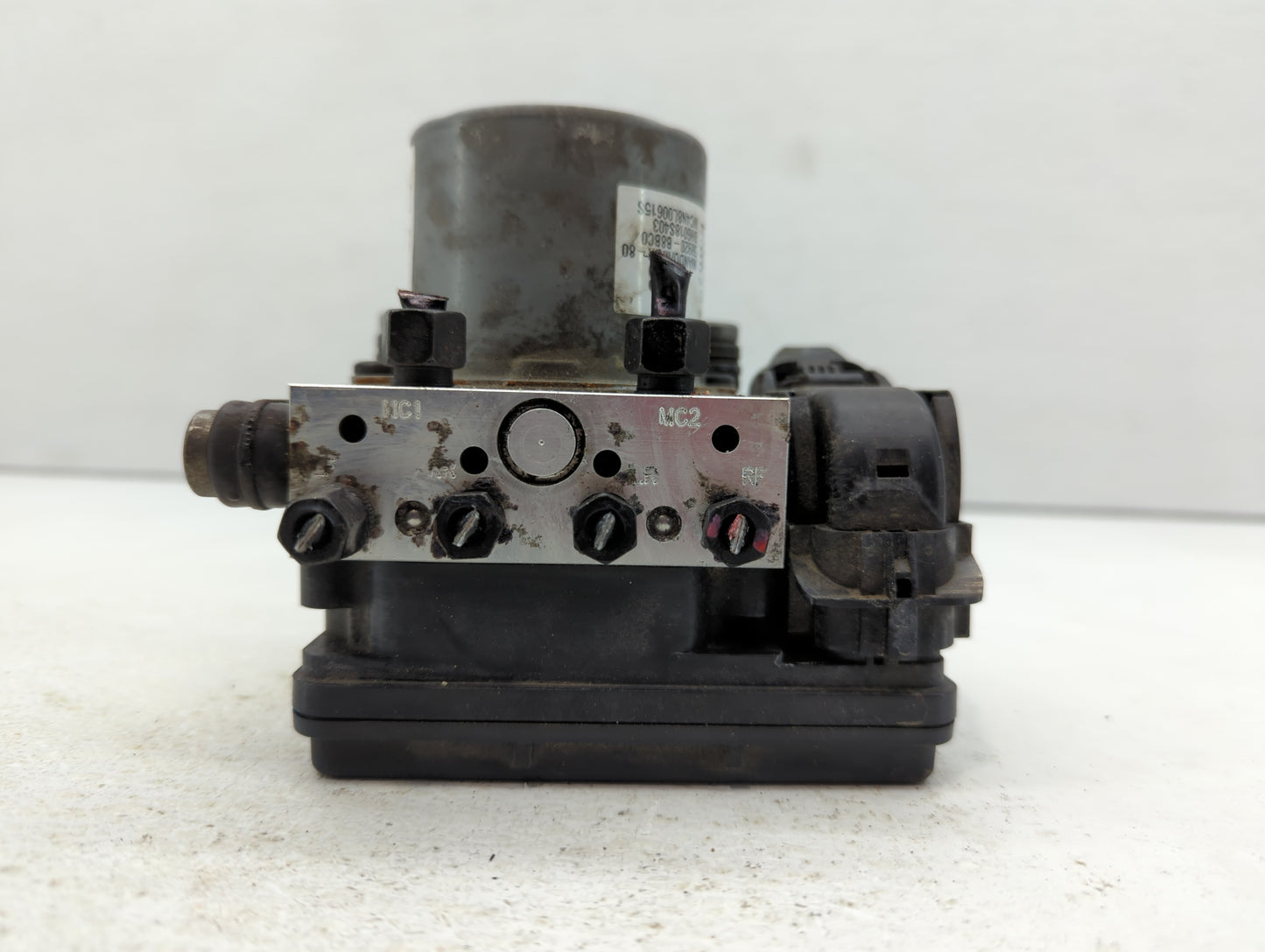 2017-2018 Hyundai Santa Fe ABS Pump Control Module Replacement P/N:58920-B8AC0 Fits Fits 2017 2018 OEM Used Auto Parts - Oem