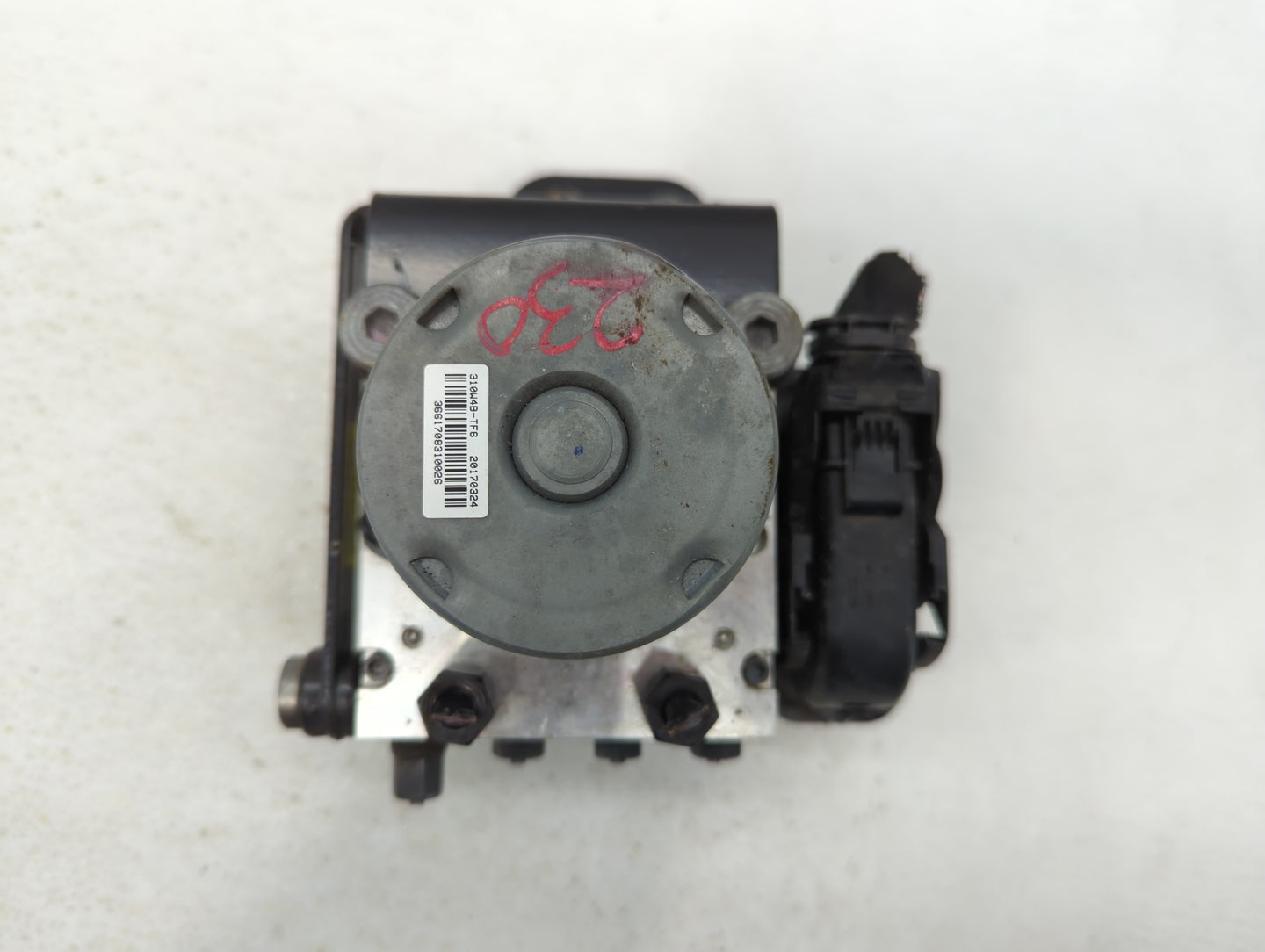 2017-2018 Hyundai Santa Fe ABS Pump Control Module Replacement P/N:58920-B8AC0 Fits Fits 2017 2018 OEM Used Auto Parts - Oem