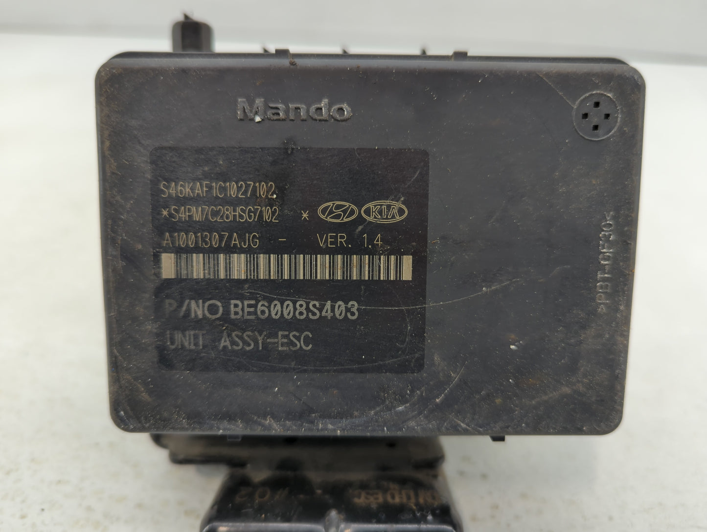 2017-2018 Hyundai Santa Fe ABS Pump Control Module Replacement P/N:58920-B8AC0 Fits Fits 2017 2018 OEM Used Auto Parts - Oem