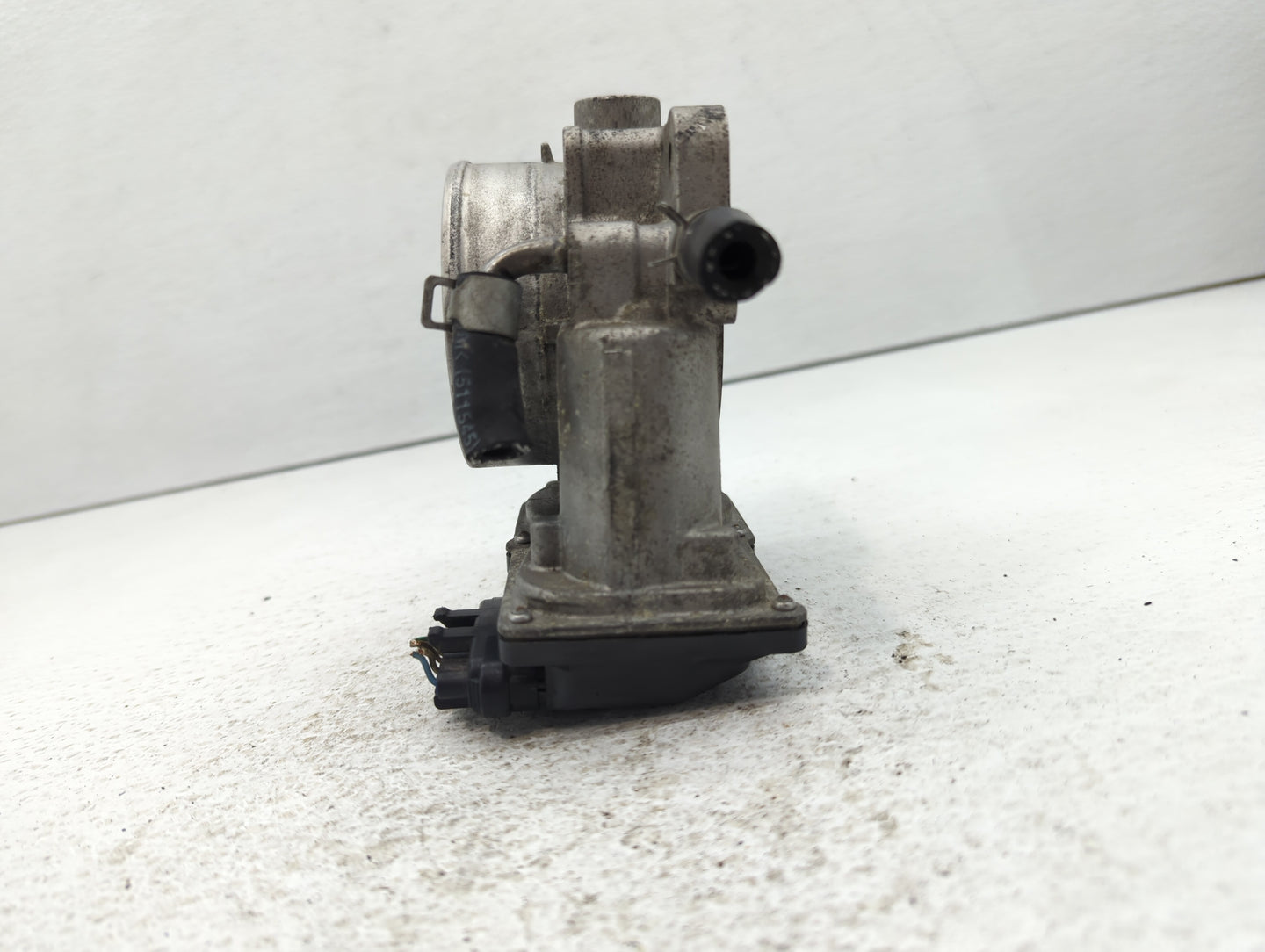 2013-2018 Hyundai Santa Fe Throttle Body P/N:35100-3CAA0 Fits Fits 2012 2013 2014 2015 2016 2017 2018 OEM Used Auto Parts - 