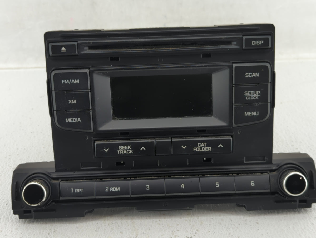 2013-2018 Hyundai Santa Fe Am Fm Cd Player Radio Receiver 518404 - Oemusedautoparts1.com