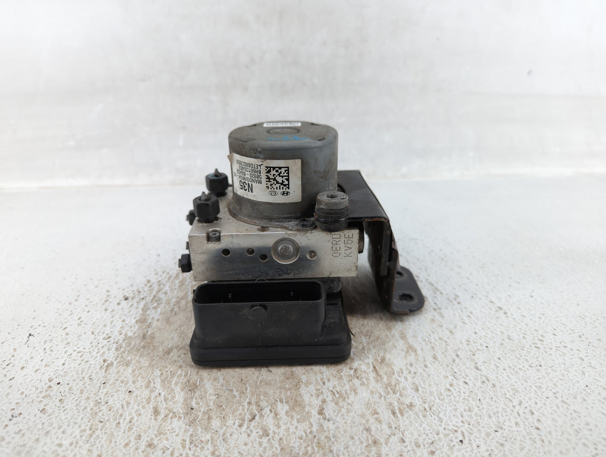 2017-2018 Hyundai Santa Fe Anti-Lock Brake ABS Pump Module Actuator OEM P/N:58920-B8AC0 Fits Fits 2017 2018 OEM Used Auto Pa