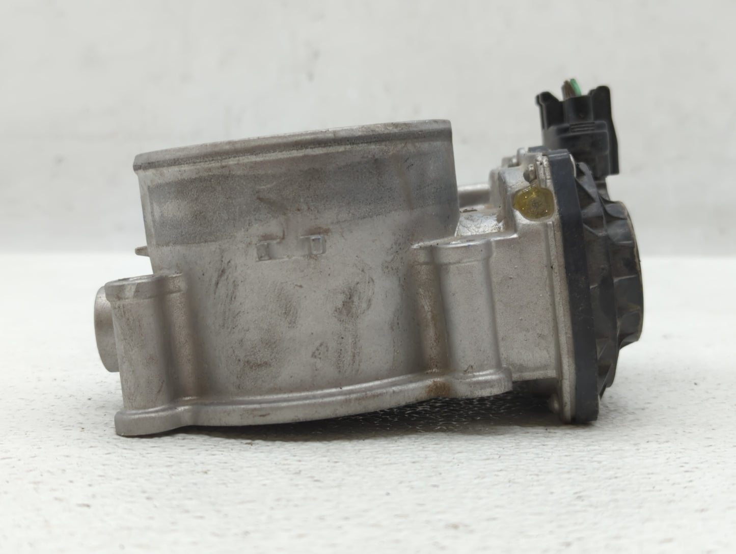 2013-2018 Hyundai Santa Fe Throttle Body P/N:35100-3CAA0 Fits Fits 2012 2013 2014 2015 2016 2017 2018 OEM Used Auto Parts - 