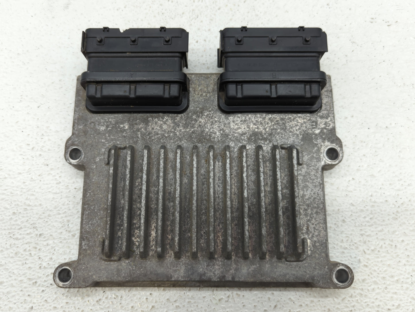 2017-2018 Hyundai Santa Fe PCM Engine Control Computer ECU ECM PCU OEM P/N:28531634 39100-3CDP0 Fits Fits 2017 2018 OEM Used