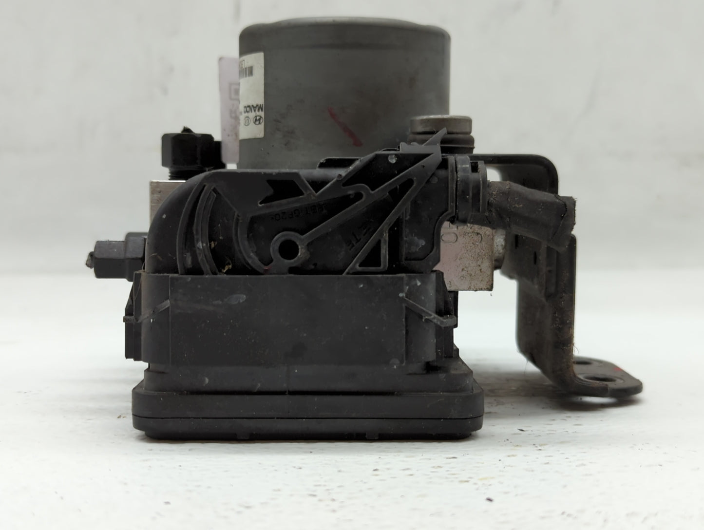 2017-2018 Hyundai Santa Fe ABS Pump Control Module Replacement P/N:58920-4Z300 Fits Fits 2017 2018 OEM Used Auto Parts - Oem