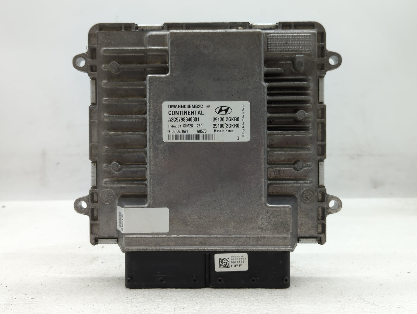 2017 Hyundai Santa Fe PCM Engine Control Computer ECU ECM PCU OEM P/N:39130-2GKR0 39100-2GKR0, 39130-2GKR1, 39100-2GKR1 Fits