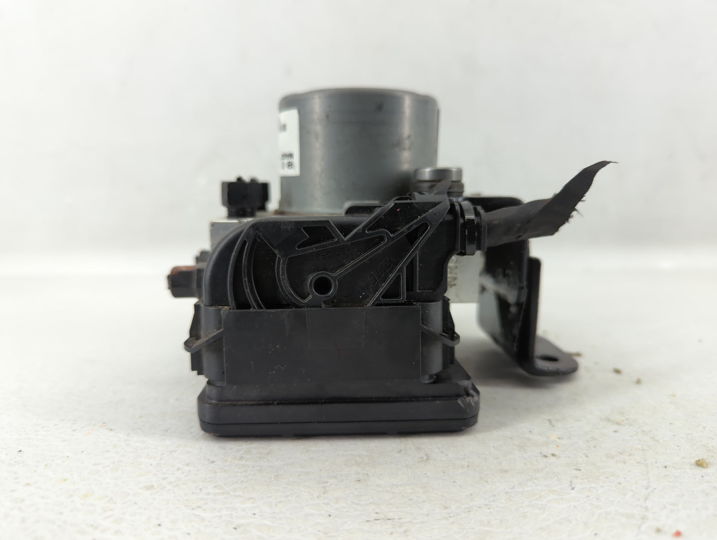 2017-2018 Hyundai Santa Fe ABS Pump Control Module Replacement P/N:58920-4Z300 Fits Fits 2017 2018 OEM Used Auto Parts - Oem