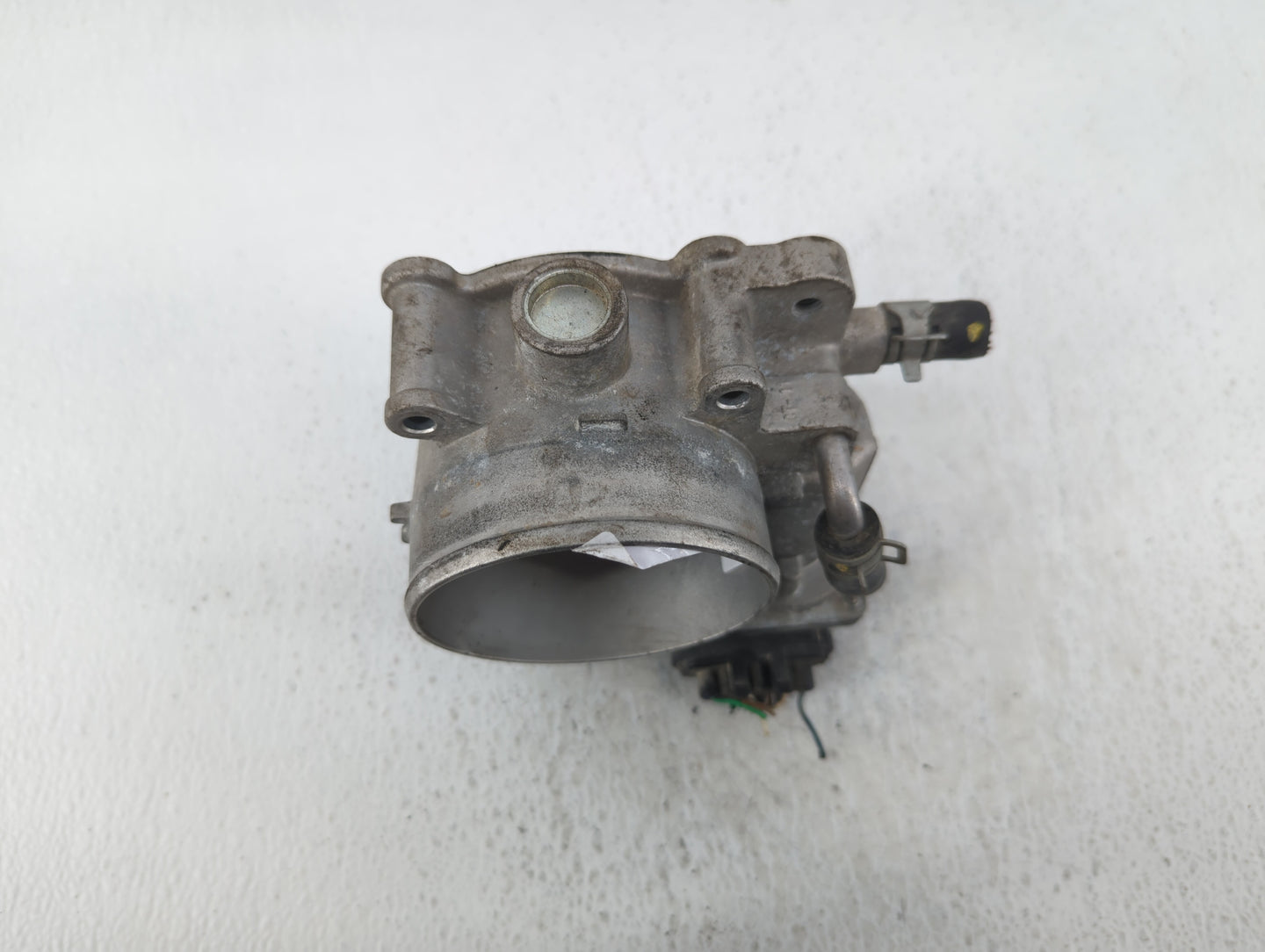 2013-2018 Hyundai Santa Fe Throttle Body P/N:35100-3CAA0 Fits Fits 2012 2013 2014 2015 2016 2017 2018 OEM Used Auto Parts - 