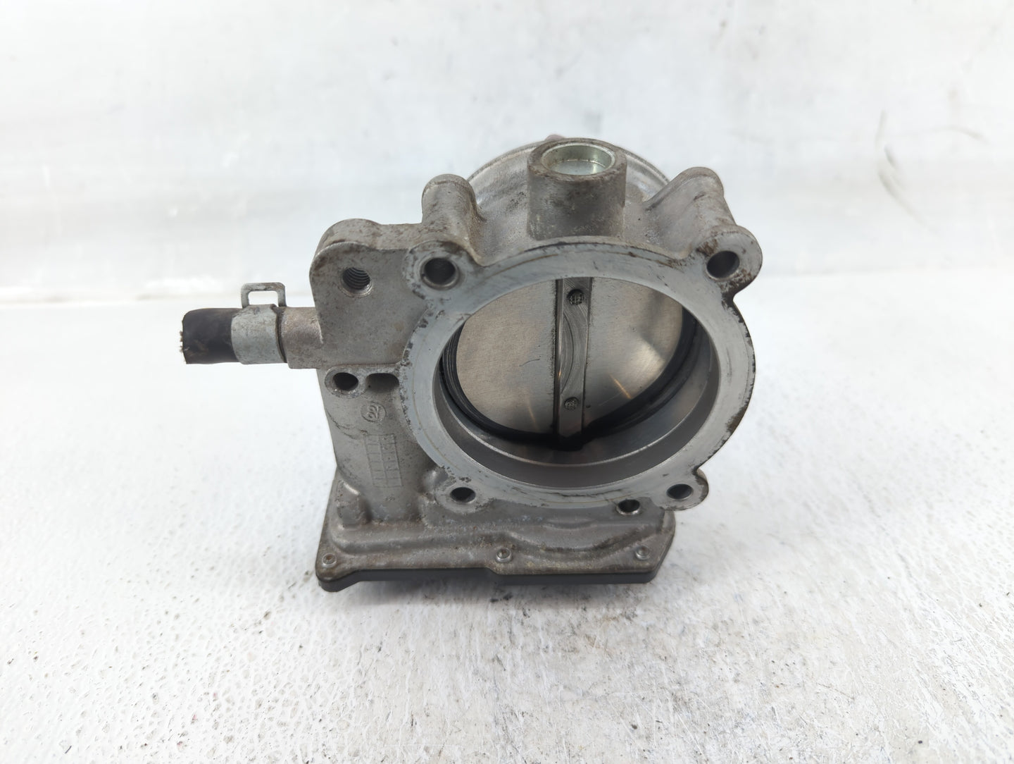 2013-2018 Hyundai Santa Fe Throttle Body P/N:35100-3CAA0 Fits Fits 2012 2013 2014 2015 2016 2017 2018 OEM Used Auto Parts - 