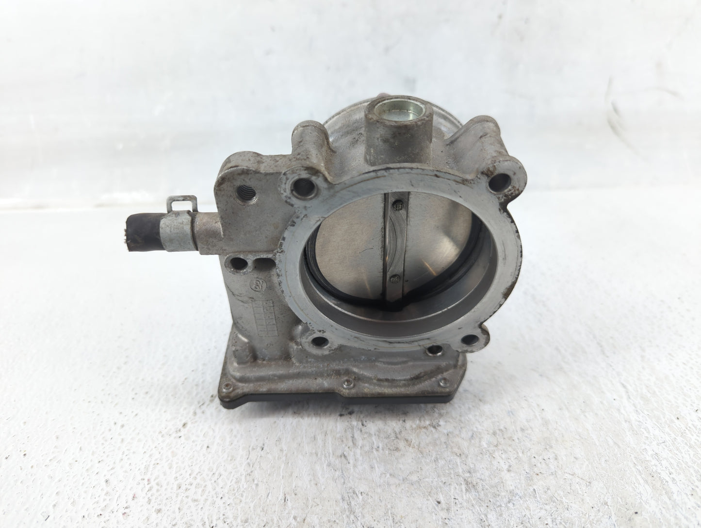 2013-2018 Hyundai Santa Fe Throttle Body P/N:35100-3CAA0 Fits Fits 2012 2013 2014 2015 2016 2017 2018 OEM Used Auto Parts - 