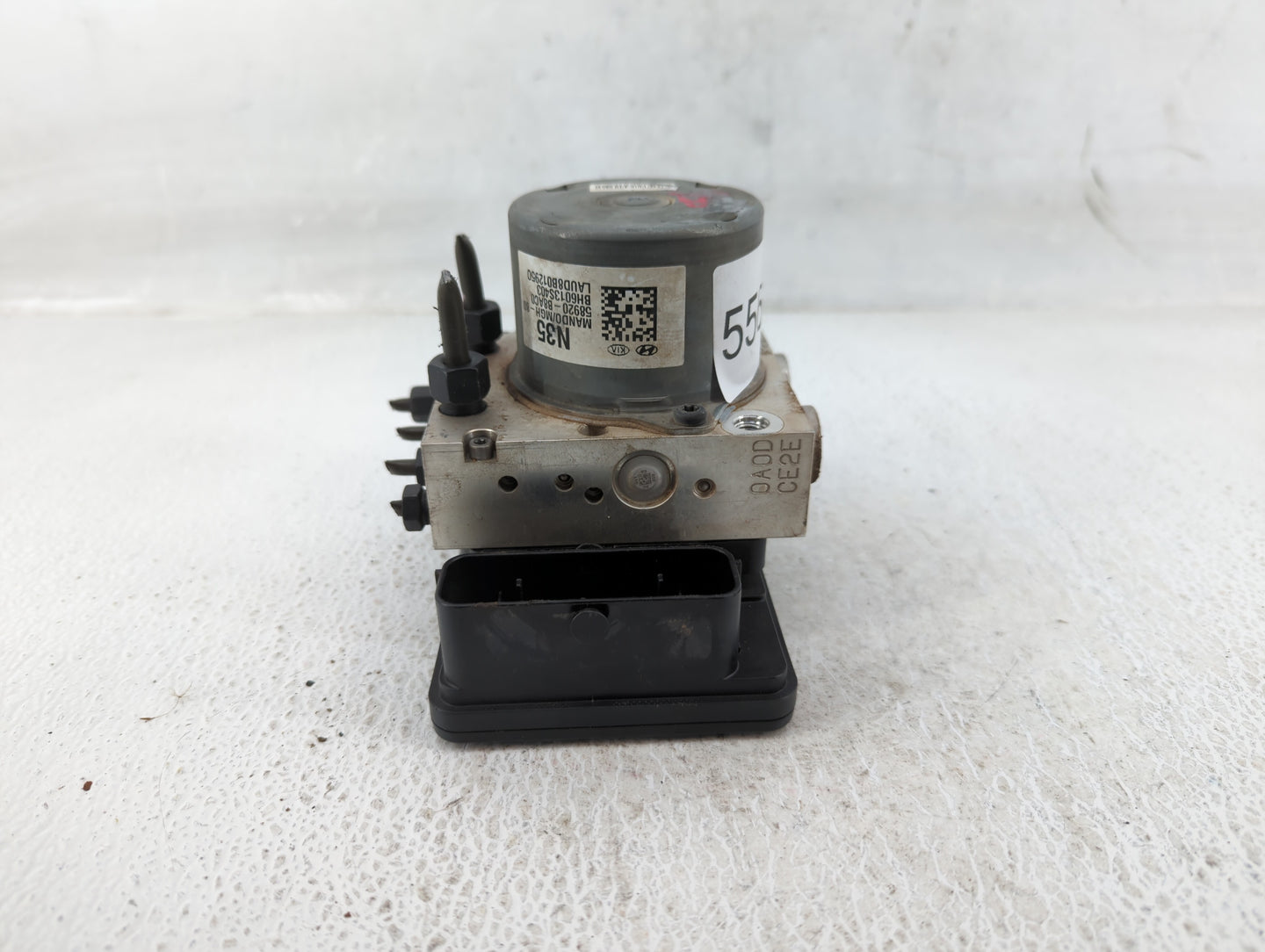 2017-2018 Hyundai Santa Fe ABS Pump Control Module Replacement P/N:58920-B8AC0 Fits Fits 2017 2018 OEM Used Auto Parts - Oem