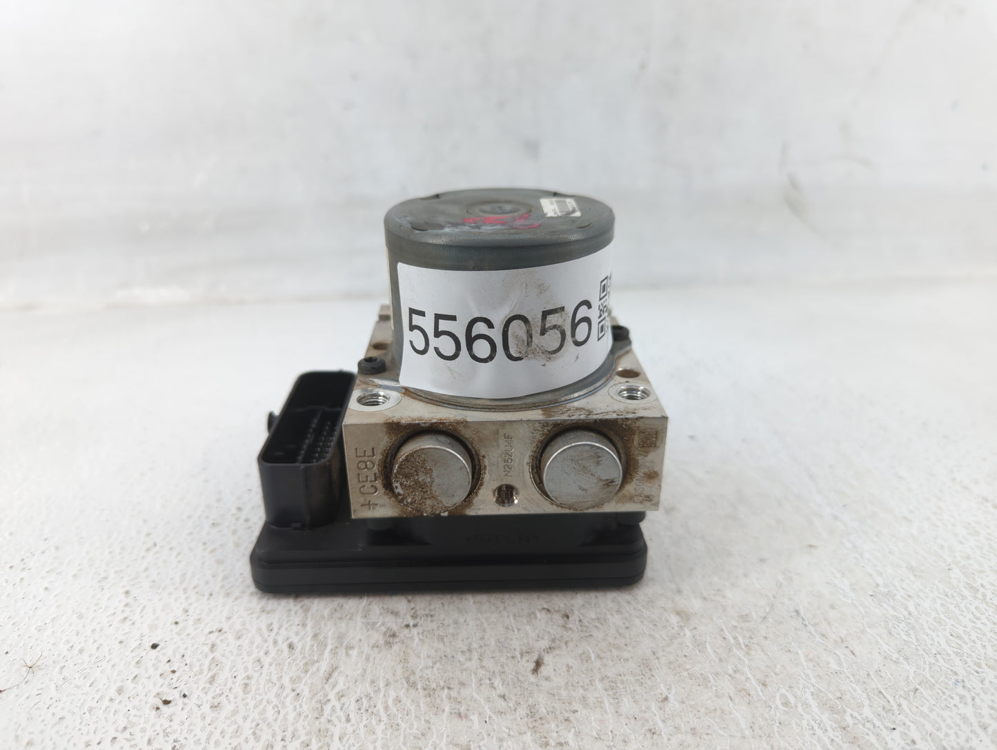 2017-2018 Hyundai Santa Fe ABS Pump Control Module Replacement P/N:58920-B8AC0 Fits Fits 2017 2018 OEM Used Auto Parts - Oem