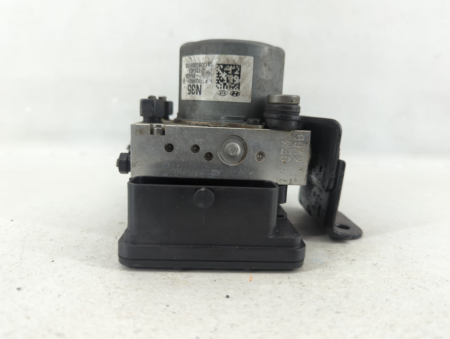2017-2018 Hyundai Santa Fe ABS Pump Control Module Replacement P/N:58920-B8AC0 Fits Fits 2017 2018 OEM Used Auto Parts - Oem
