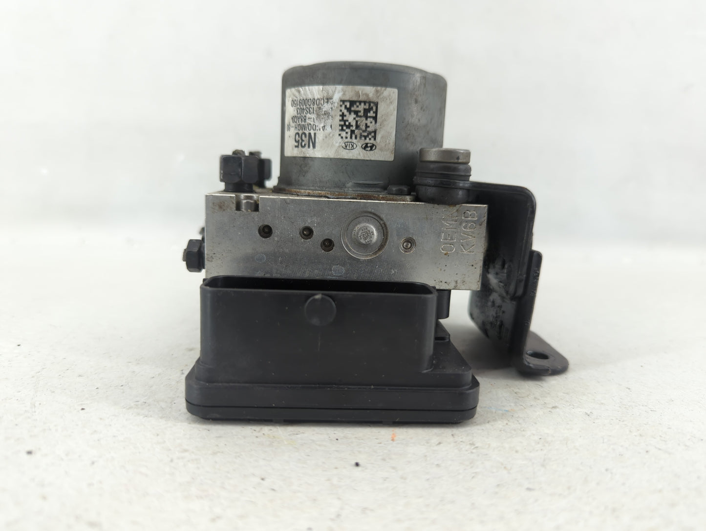 2017-2018 Hyundai Santa Fe ABS Pump Control Module Replacement P/N:58920-B8AC0 Fits Fits 2017 2018 OEM Used Auto Parts - Oem