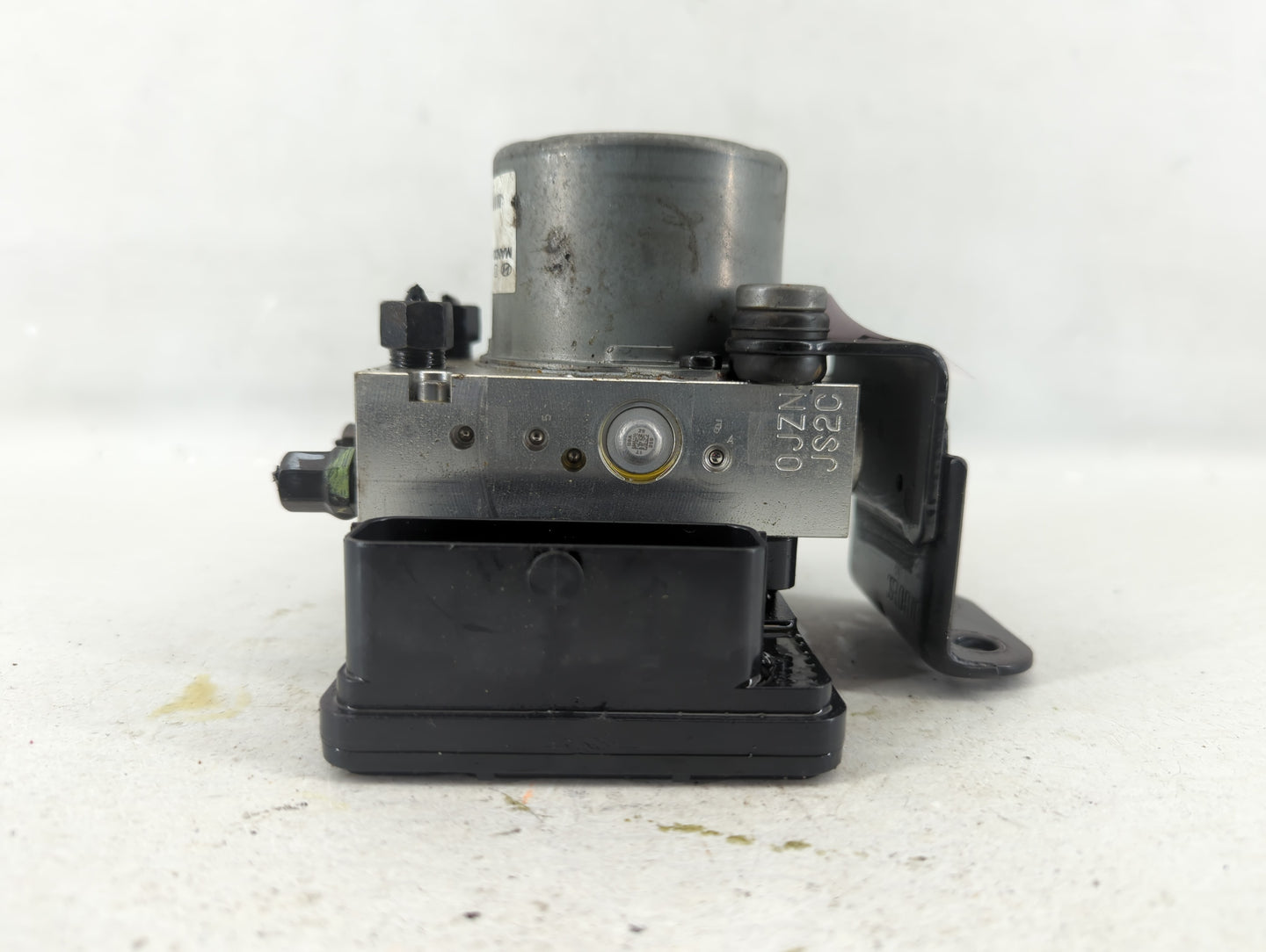 2017-2018 Hyundai Santa Fe ABS Pump Control Module Replacement P/N:58920-4Z300 Fits Fits 2017 2018 OEM Used Auto Parts - Oem