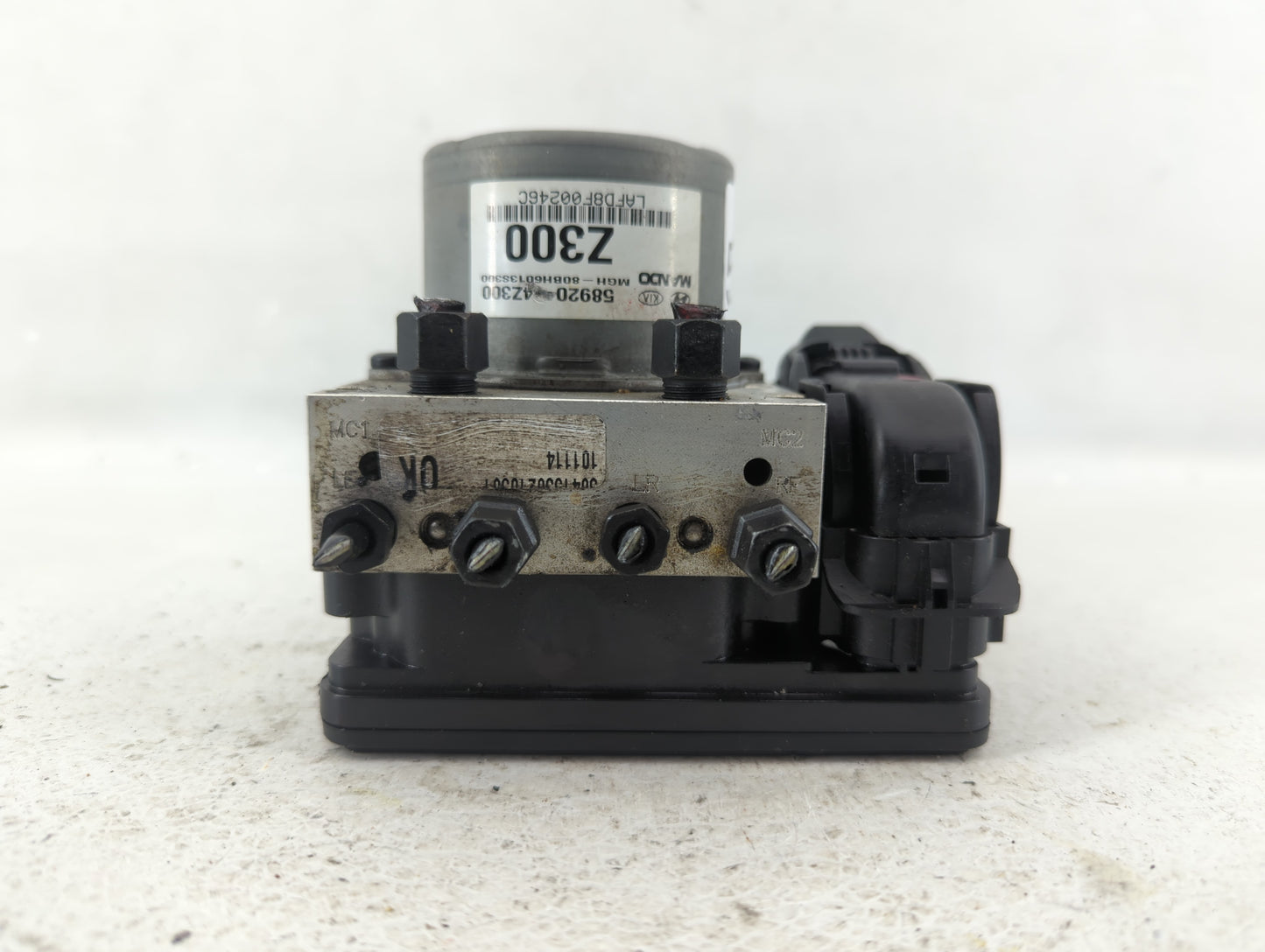 2017-2018 Hyundai Santa Fe ABS Pump Control Module Replacement P/N:58920-4Z300 Fits Fits 2017 2018 OEM Used Auto Parts - Oem
