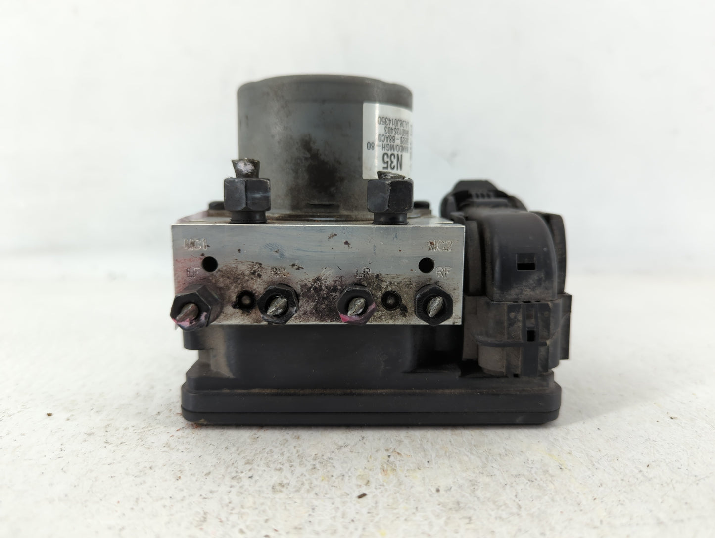 2017-2018 Hyundai Santa Fe ABS Pump Control Module Replacement P/N:58920-B8AC0 Fits Fits 2017 2018 OEM Used Auto Parts - Oem