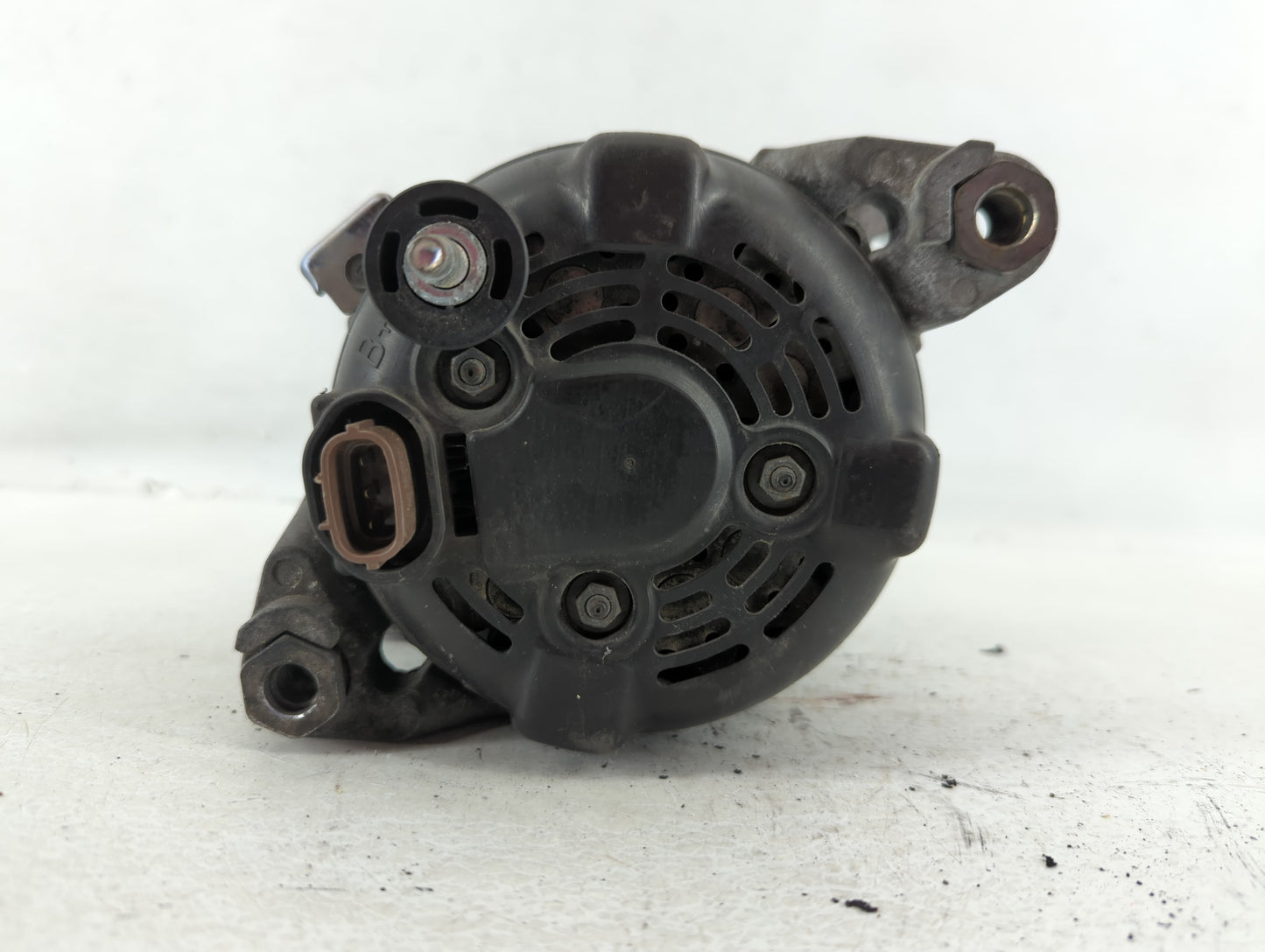 2019-2020 Hyundai Santa Fe Alternator Replacement Generator Charging Assembly Engine OEM P/N:TN104211-8790 Fits OEM Used Aut