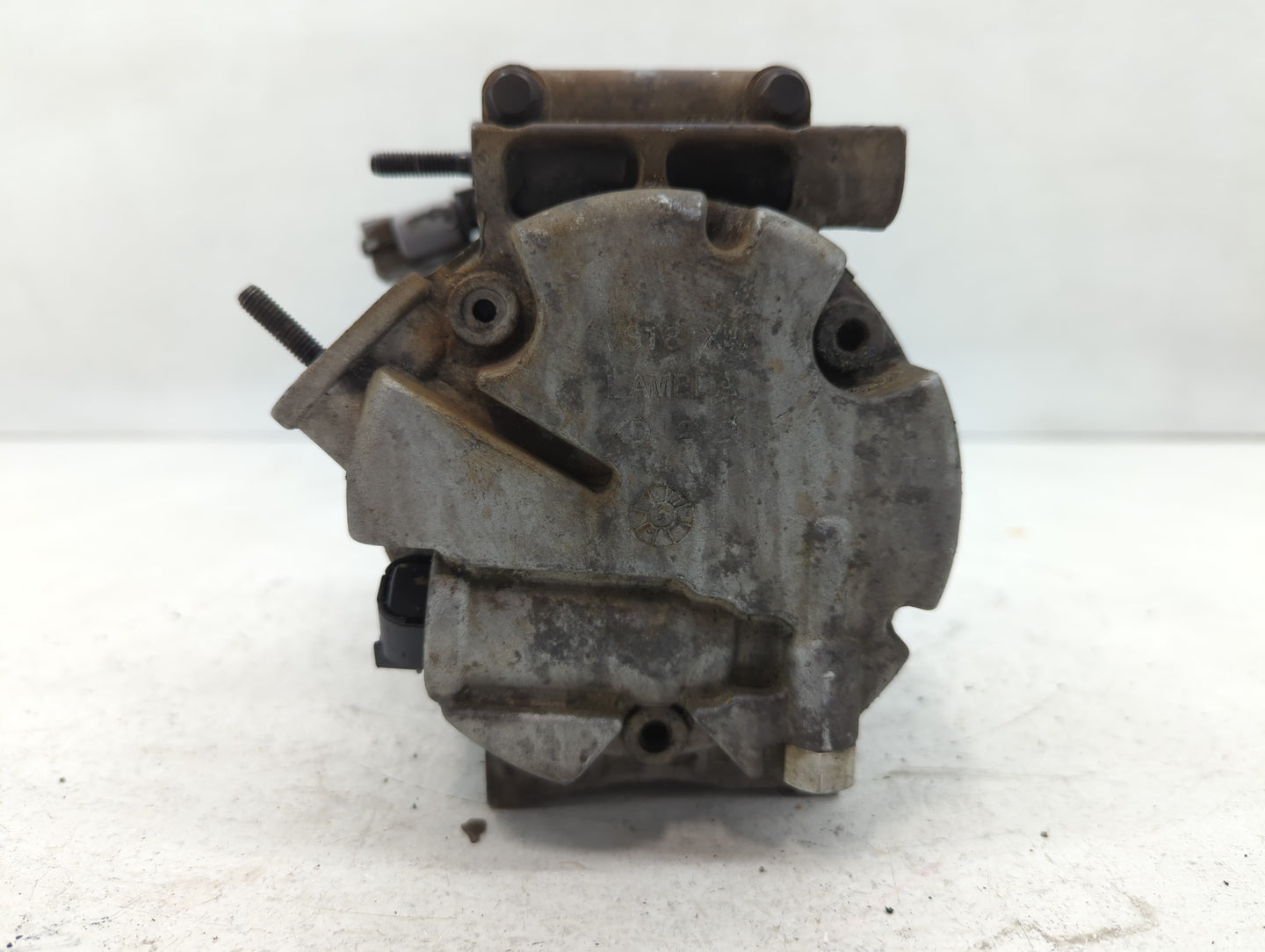 2017 Hyundai Santa Fe Air Conditioning A/c Ac Compressor Oem - Oemusedautoparts1.com