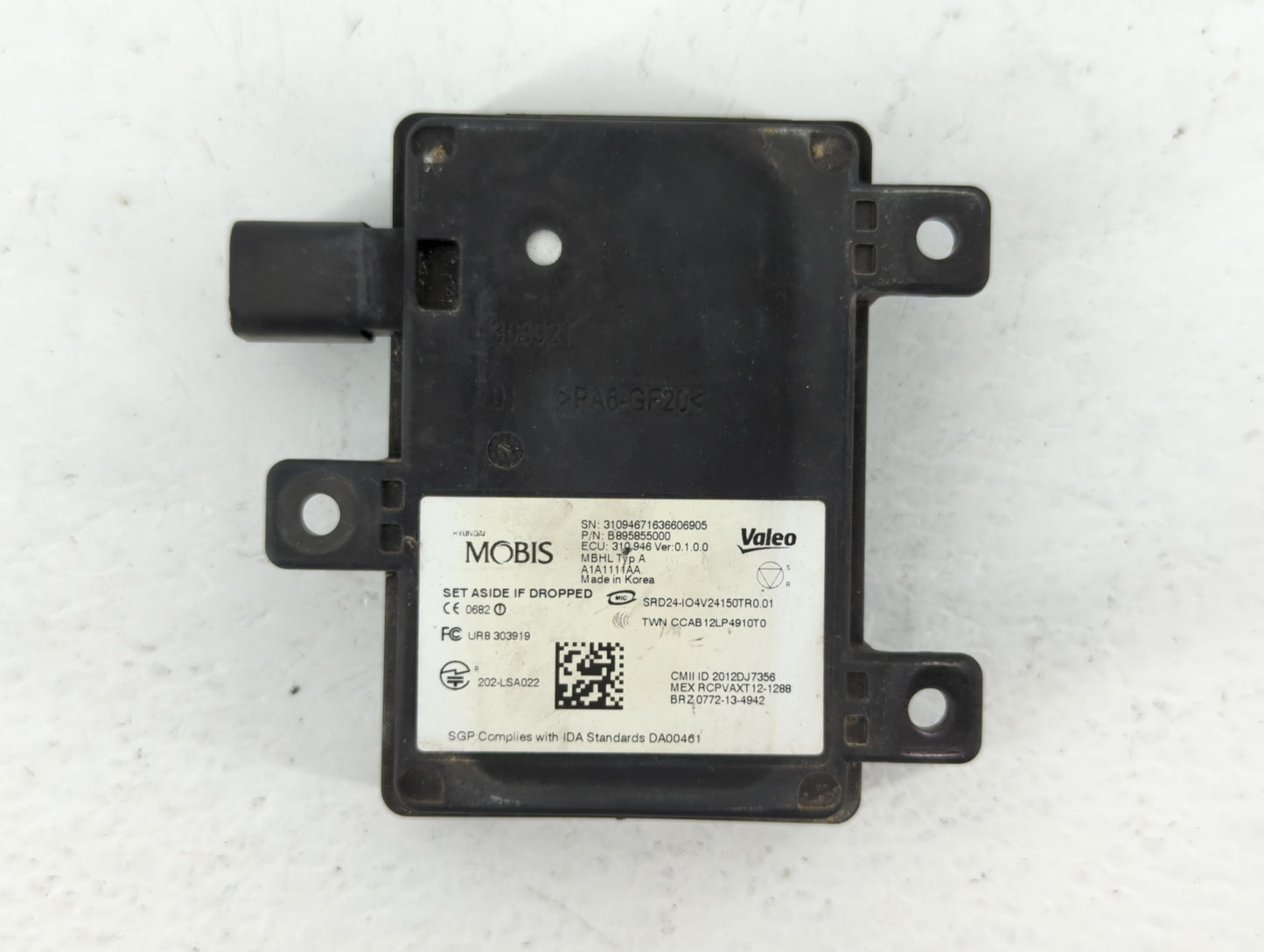 2017-2018 Hyundai Santa Fe Chassis Control Module Ccm Bcm Body Control - Oemusedautoparts1.com