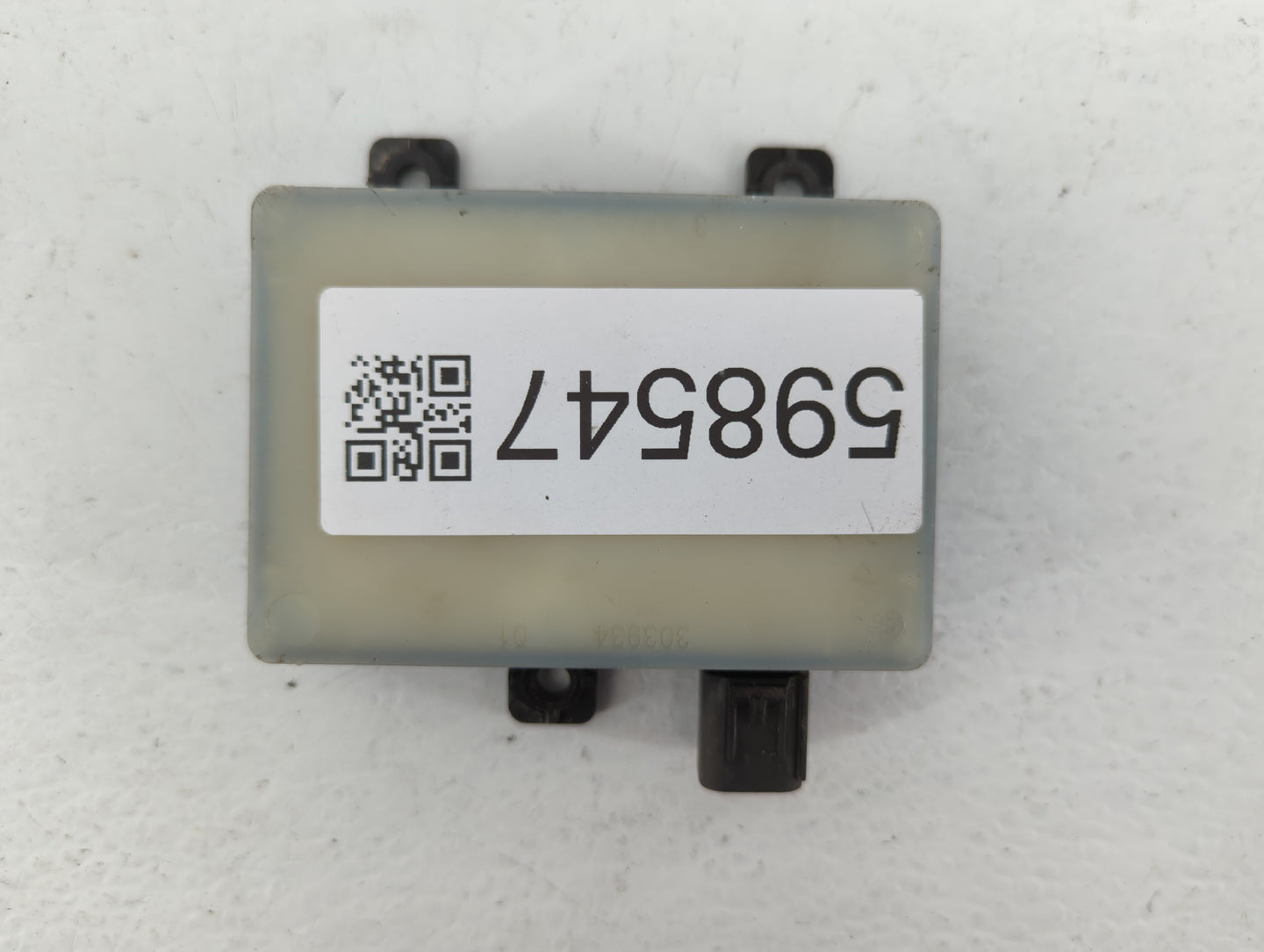 2017-2018 Hyundai Santa Fe Chassis Control Module Ccm Bcm Body Control - Oemusedautoparts1.com
