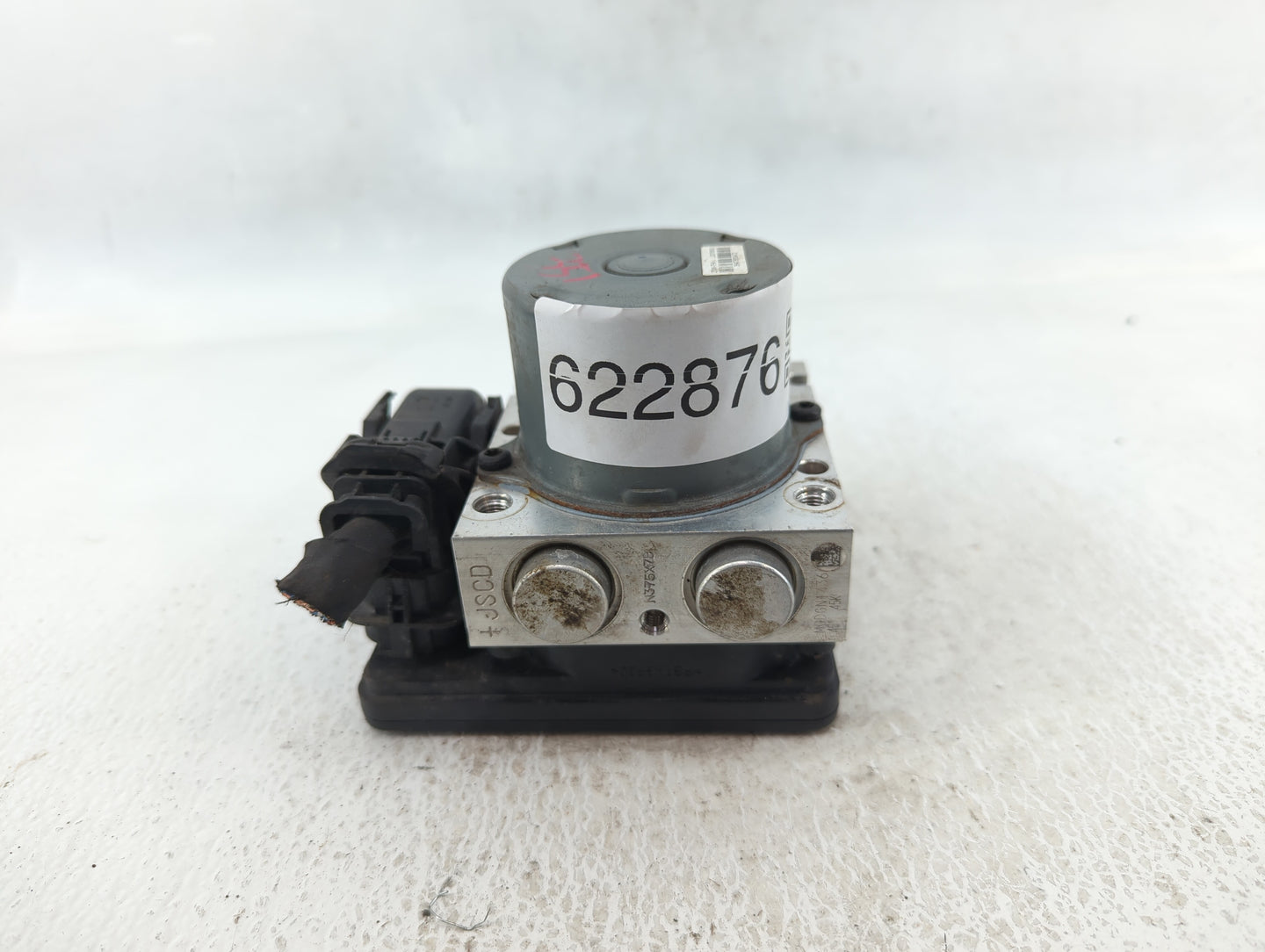 2017-2018 Hyundai Santa Fe ABS Pump Control Module Replacement P/N:58920-B8AC0 Fits Fits 2017 2018 OEM Used Auto Parts - Oem
