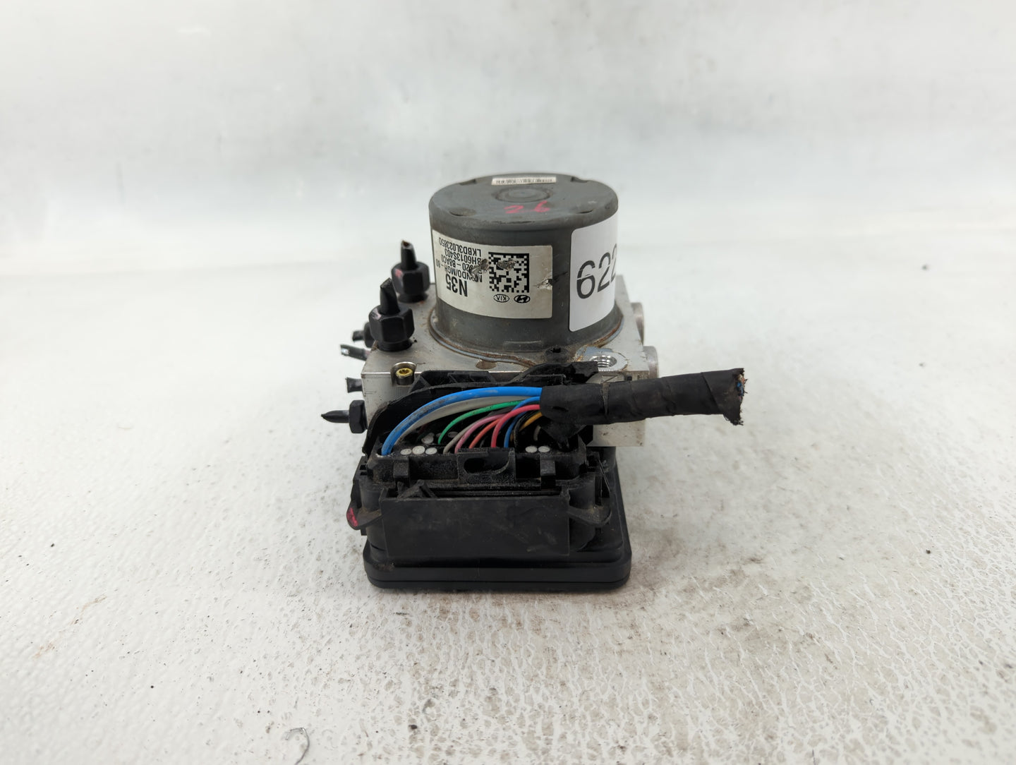 2017-2018 Hyundai Santa Fe ABS Pump Control Module Replacement P/N:58920-B8AC0 Fits Fits 2017 2018 OEM Used Auto Parts - Oem