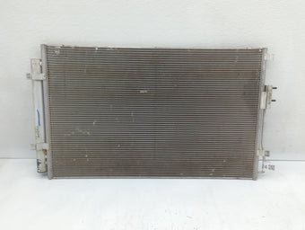 compare product Hyundai Santa Fe Undefined 629924