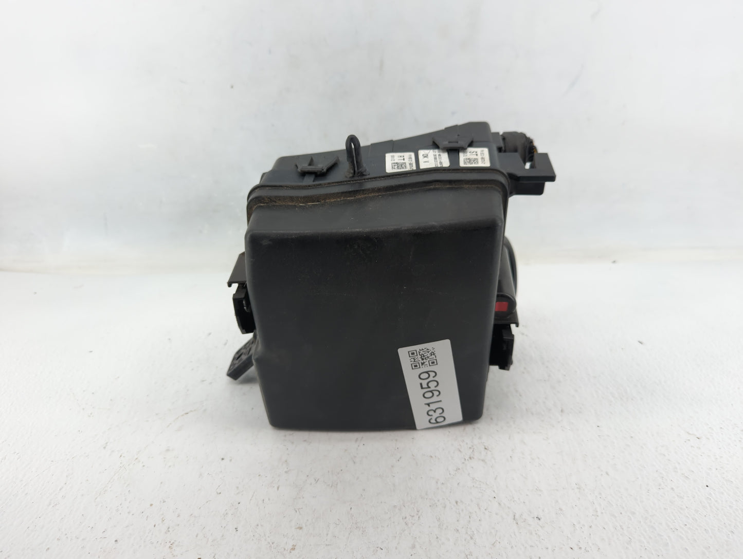 2017-2019 Hyundai Santa Fe Fusebox Fuse Box Panel Relay Module P/N:N91311-B8070 Fits Fits 2017 2018 2019 OEM Used Auto Parts
