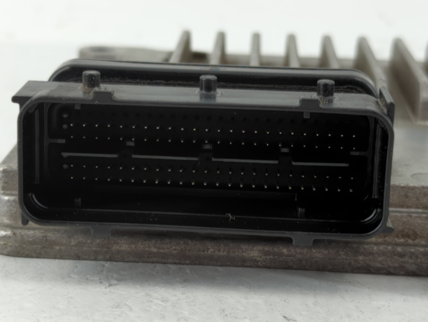 2017-2018 Hyundai Santa Fe PCM Engine Control Computer ECU ECM PCU OEM P/N:39100-3CDP0 28490085, 28166220 Fits Fits 2017 201
