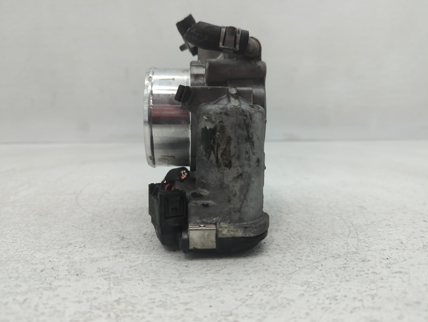 2019-2020 Hyundai Santa Fe Throttle Body P/N:0 280 750 618 35100-2G600 Fits Fits 2015 2016 2017 2018 2019 2020 2021 OEM Used